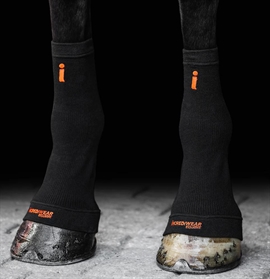 Sorte Incrediewear Hoof Socks - kompressions strømper til hesten.